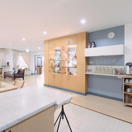 Baansu Hostel Банкок Екстериор снимка