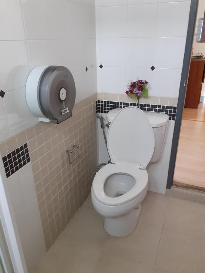 Baansu Hostel Банкок Екстериор снимка
