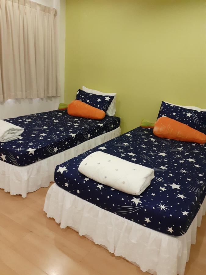 Baansu Hostel Банкок Екстериор снимка